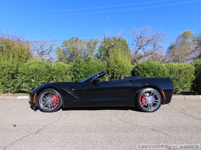 2017-chevrolet-corvette-z51-lt2-015.jpg