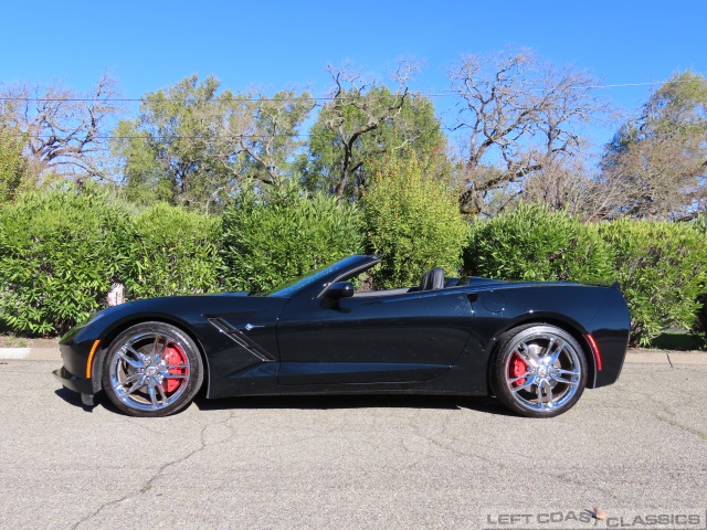 2017-chevrolet-corvette-z51-lt2-017.jpg