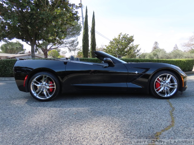 2017-chevrolet-corvette-z51-lt2-043.jpg