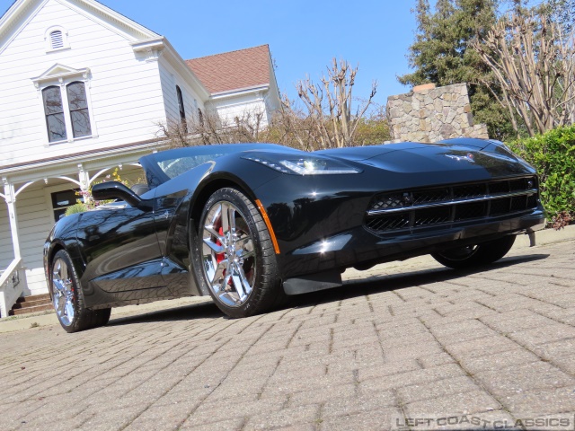 2017-chevrolet-corvette-z51-lt2-052.jpg