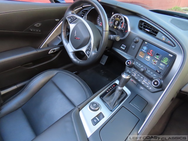 2017-chevrolet-corvette-z51-lt2-152.jpg