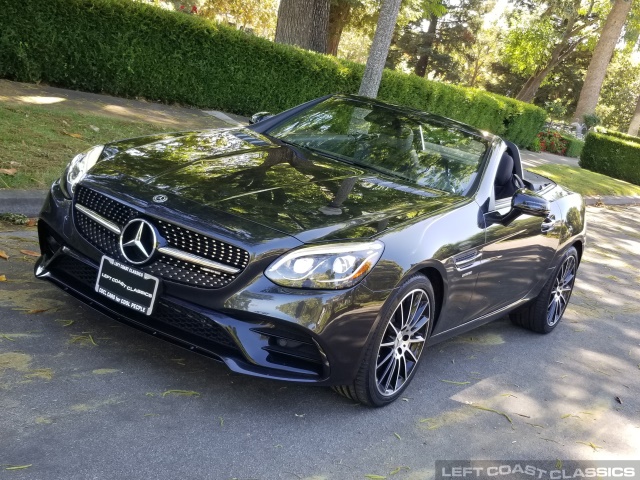 2019-mercedes-benz-amg-slc-43-005.jpg