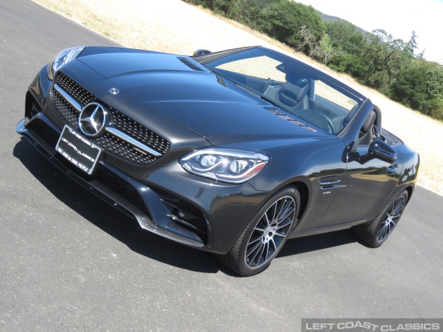 2019-mercedes-benz-amg-slc-43-006.jpg