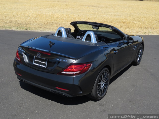 2019-mercedes-benz-amg-slc-43-027.jpg