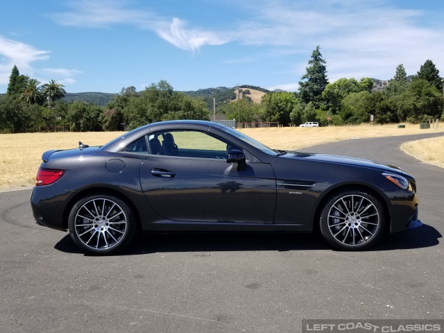 2019-mercedes-benz-amg-slc-43-034.jpg