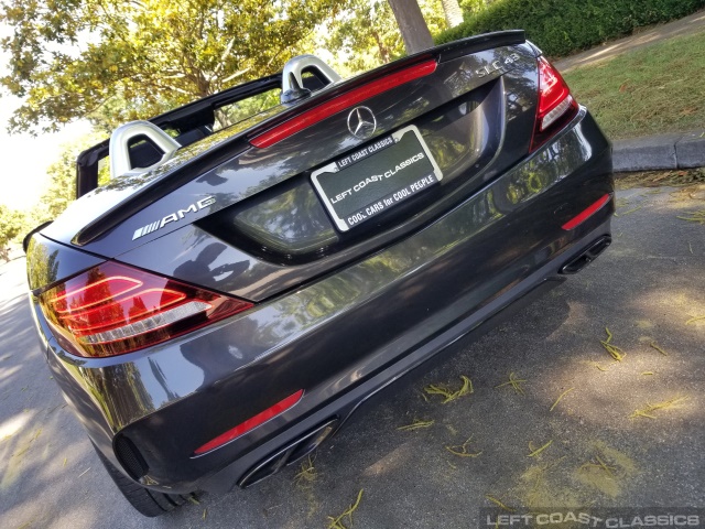 2019-mercedes-benz-amg-slc-43-053.jpg