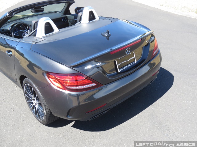 2019-mercedes-benz-amg-slc-43-083.jpg