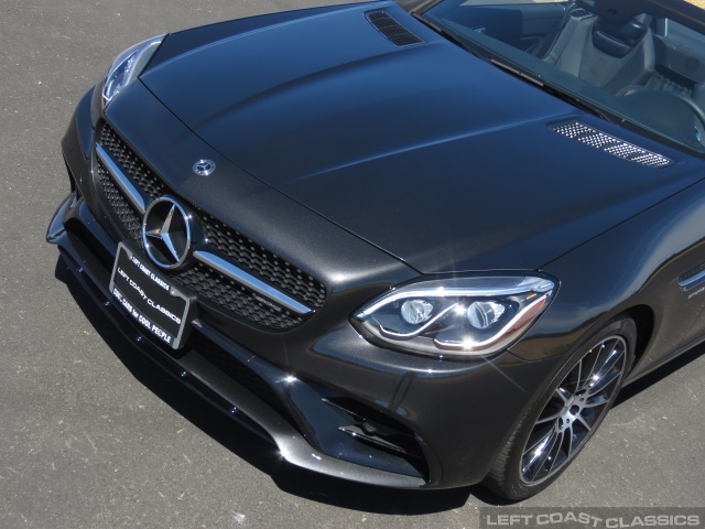 2019-mercedes-benz-amg-slc-43-085.jpg