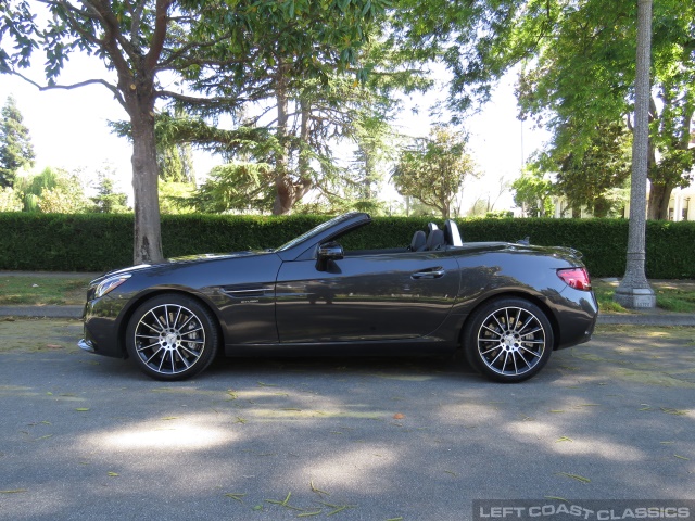 2019-mercedes-benz-amg-slc-43-142.jpg